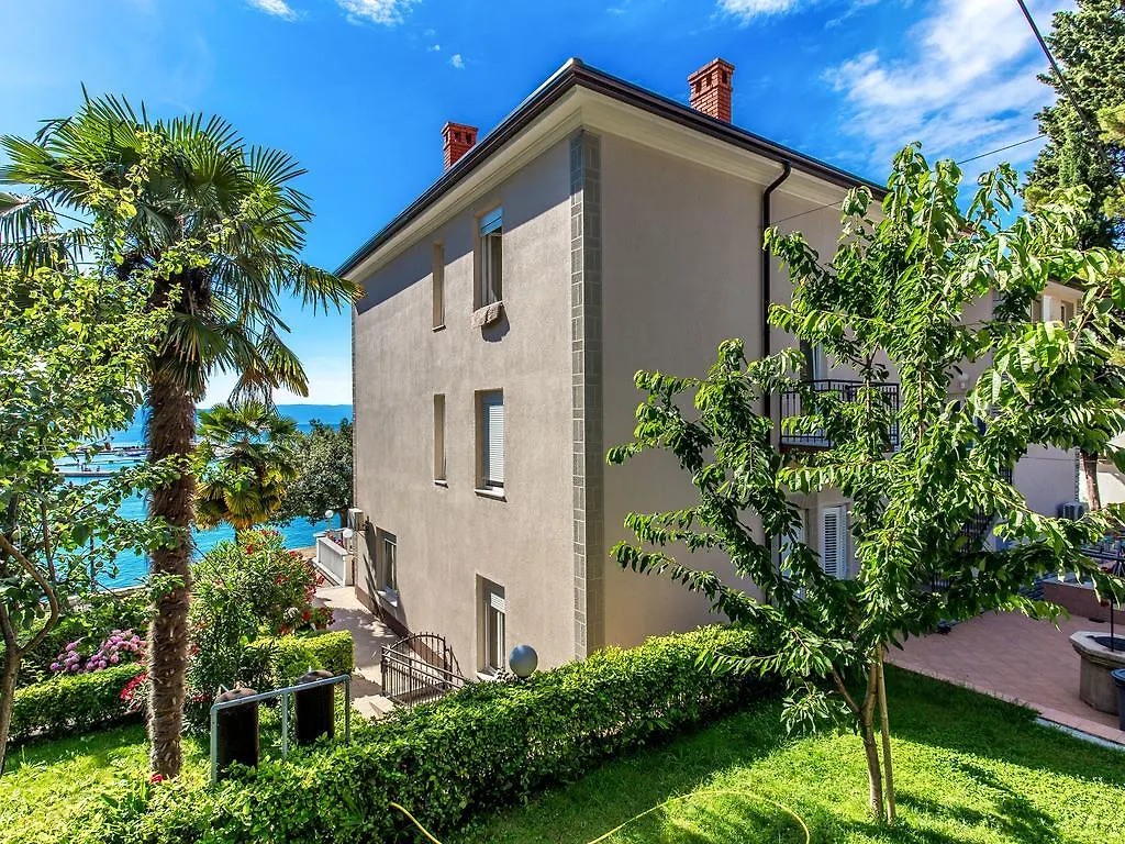 **** Guest house Apartments & Rooms Milcetic M Malinska Croatia